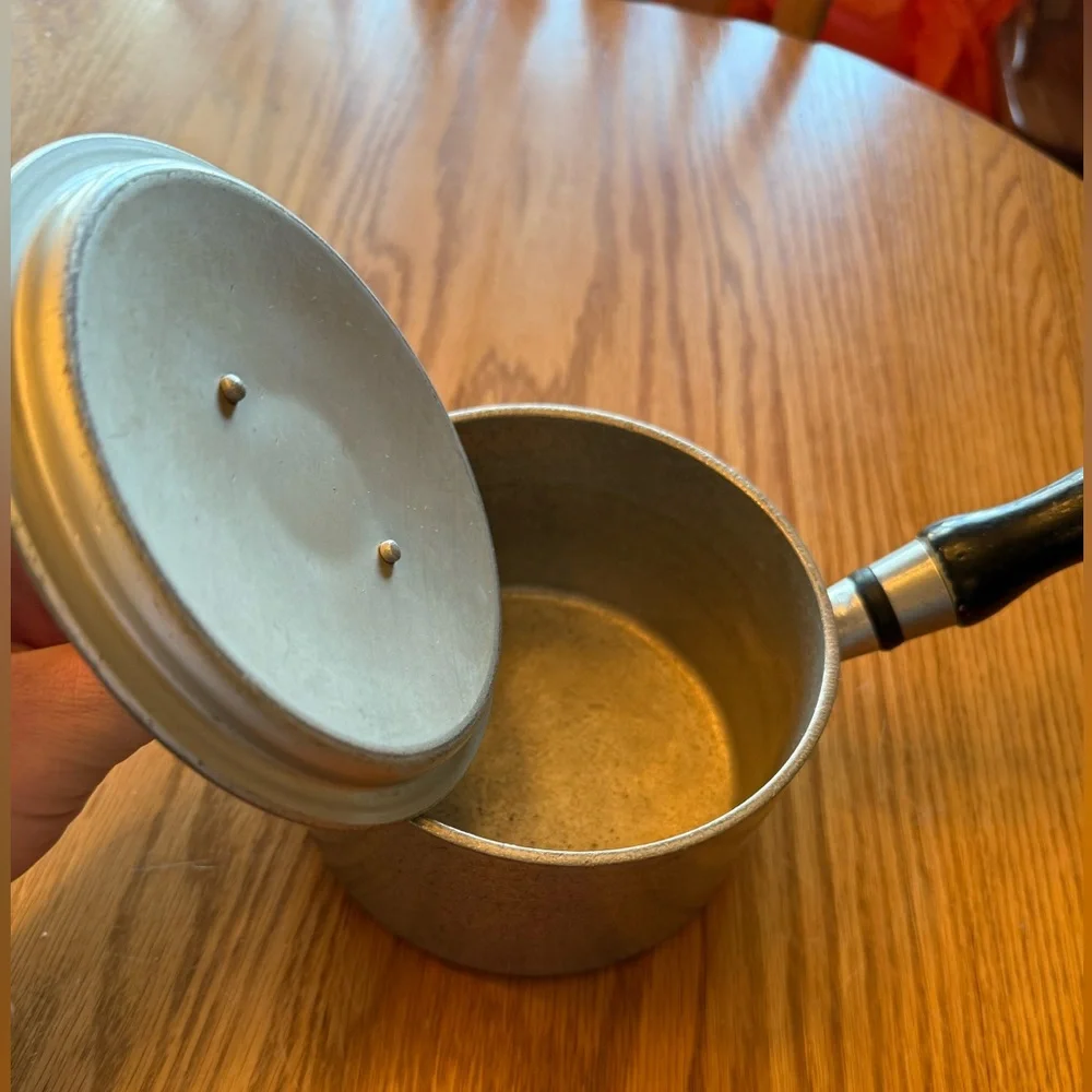 Vintage Wear-Ever No. 701 Aluminum Pot with Lid